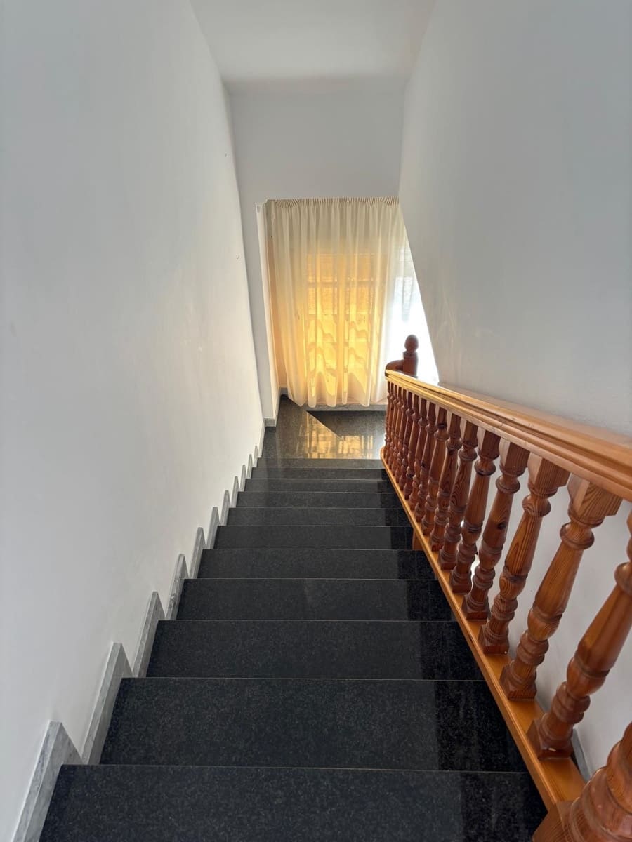 Casa de 2 habitaciones en Estepona en venta - 625.900 € (Ref: 9738733)