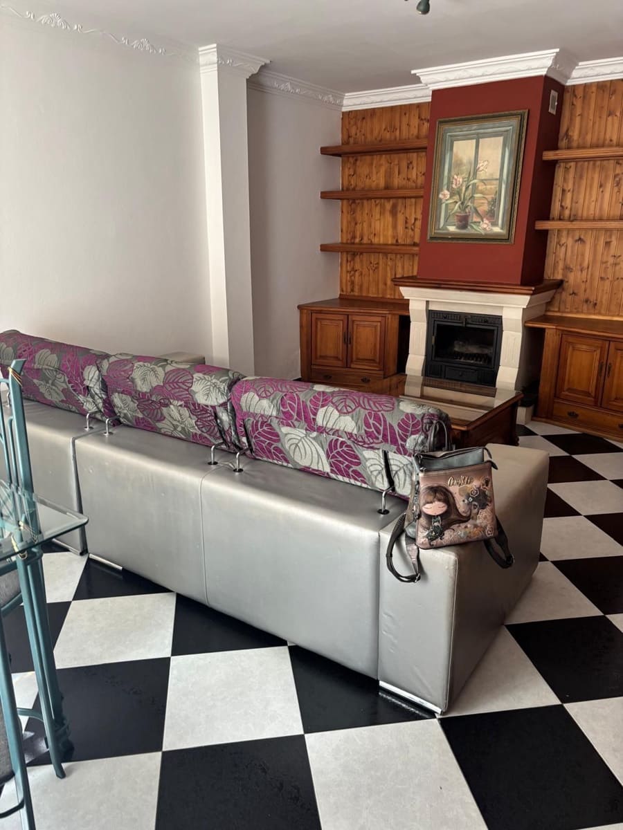 Casa de 2 habitaciones en Estepona en venta - 625.900 € (Ref: 9738733)