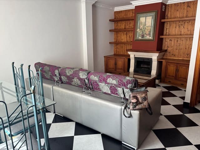 Casa de 2 habitaciones en Estepona en venta - 625.900 € (Ref: 9738733)