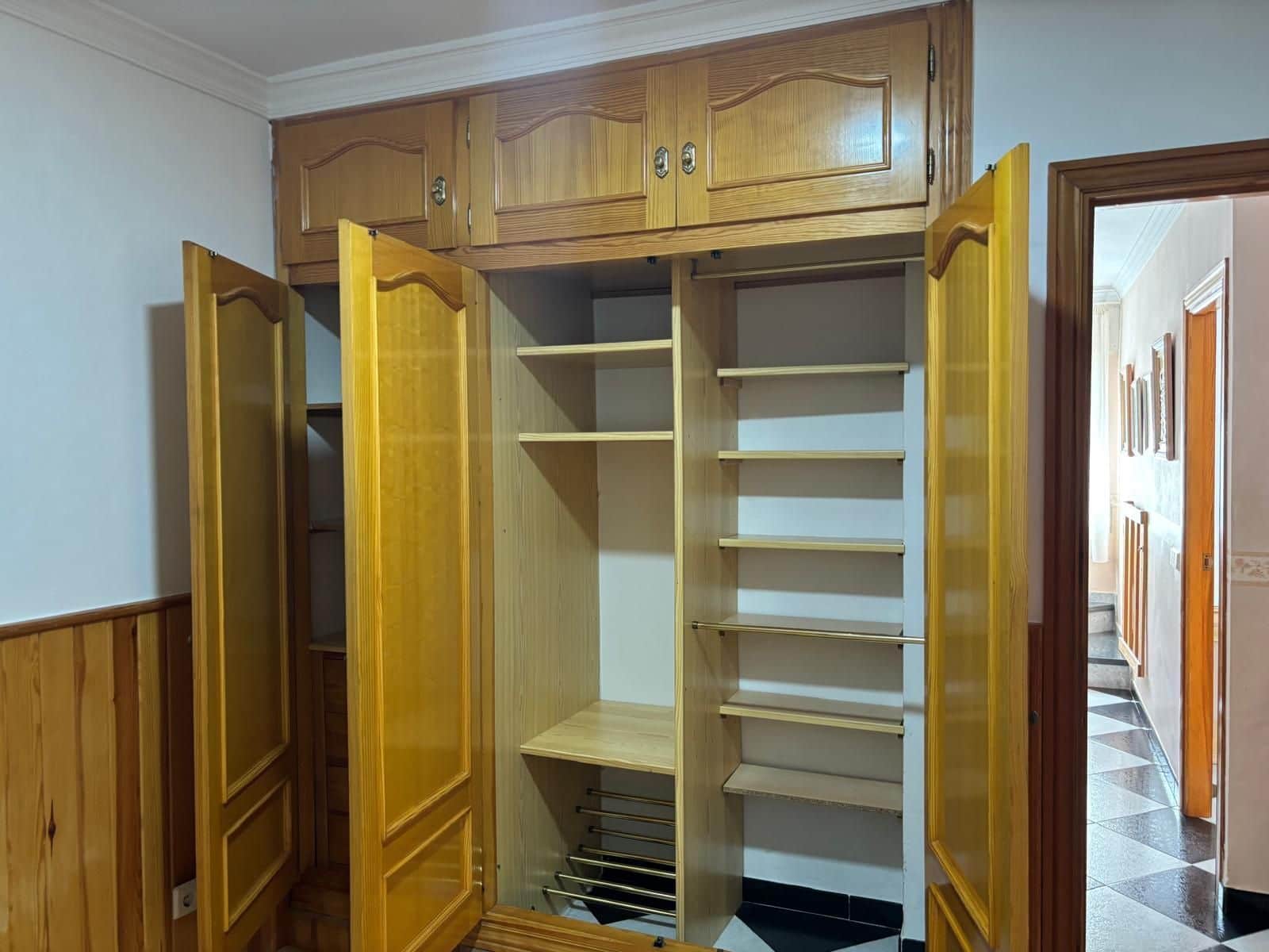 Casa de 2 habitaciones en Estepona en venta - 625.900 € (Ref: 9738733)