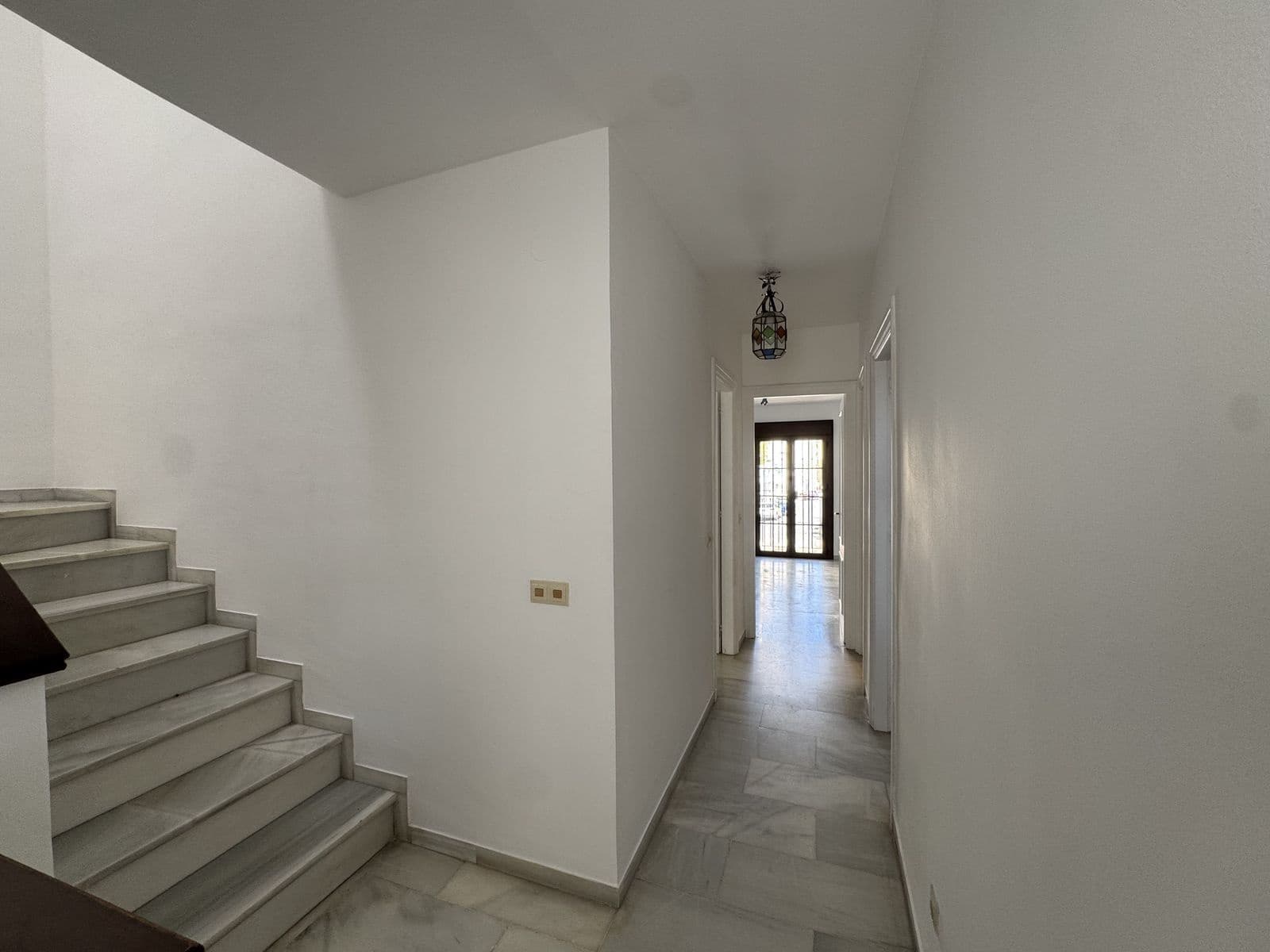 7 soveværelse Byhus til salg i Marbella - € 990.000 (Ref: 9738738)