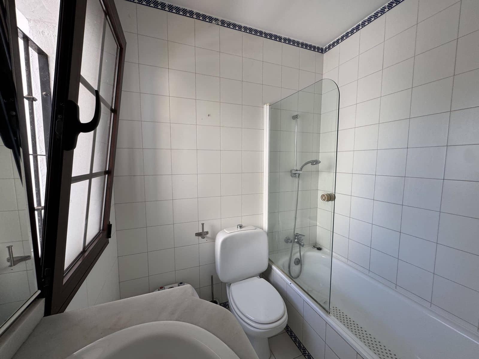 7 soveværelse Byhus til salg i Marbella - € 990.000 (Ref: 9738738)