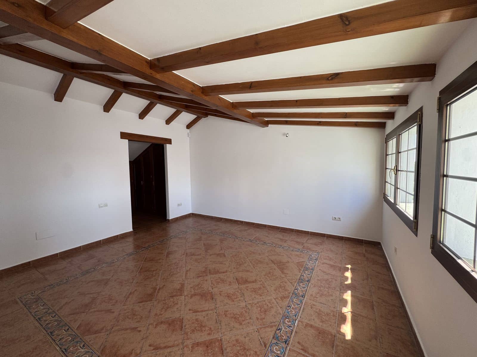 7 soveværelse Byhus til salg i Marbella - € 990.000 (Ref: 9738738)