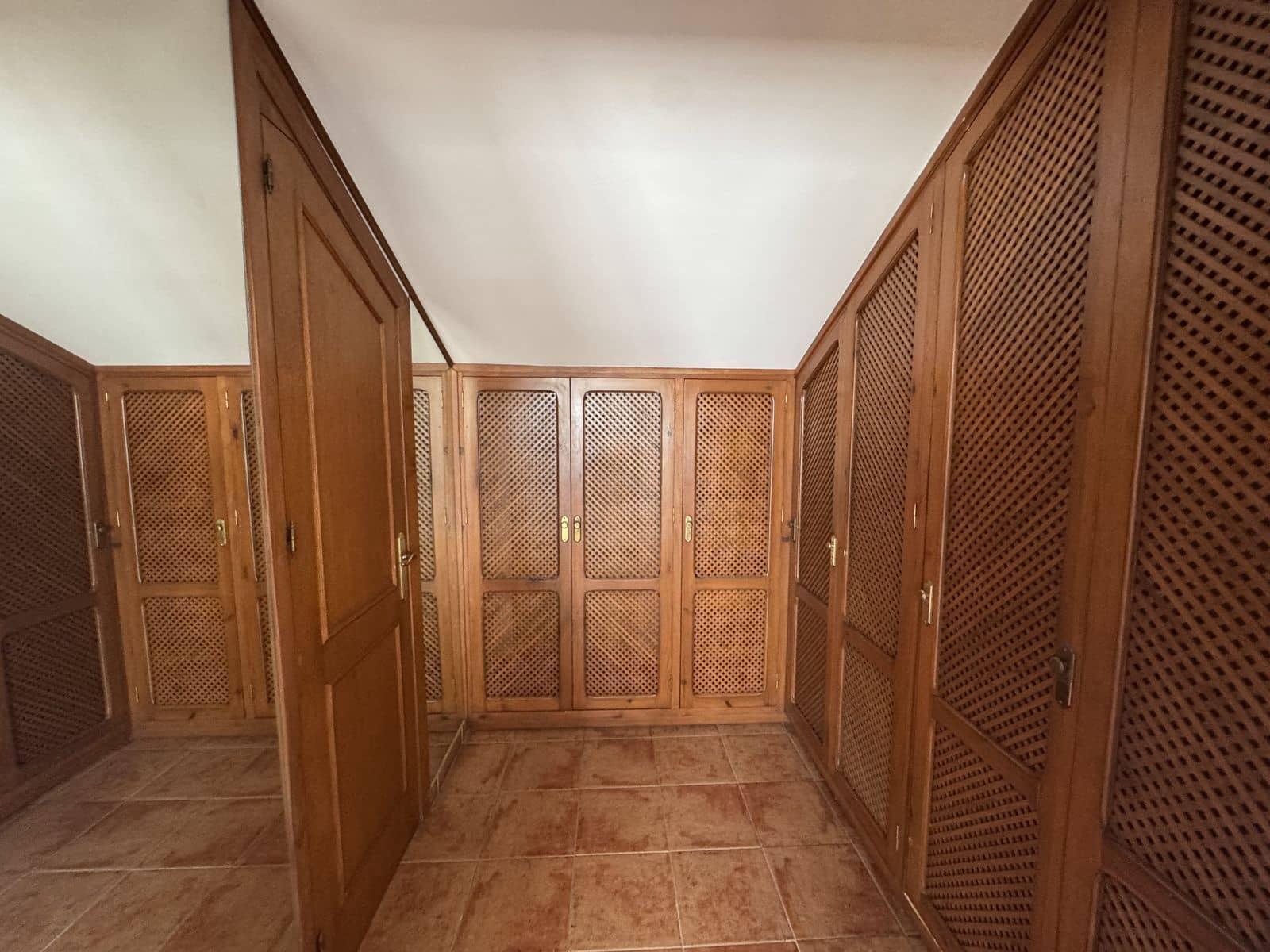 7 soveværelse Byhus til salg i Marbella - € 990.000 (Ref: 9738738)