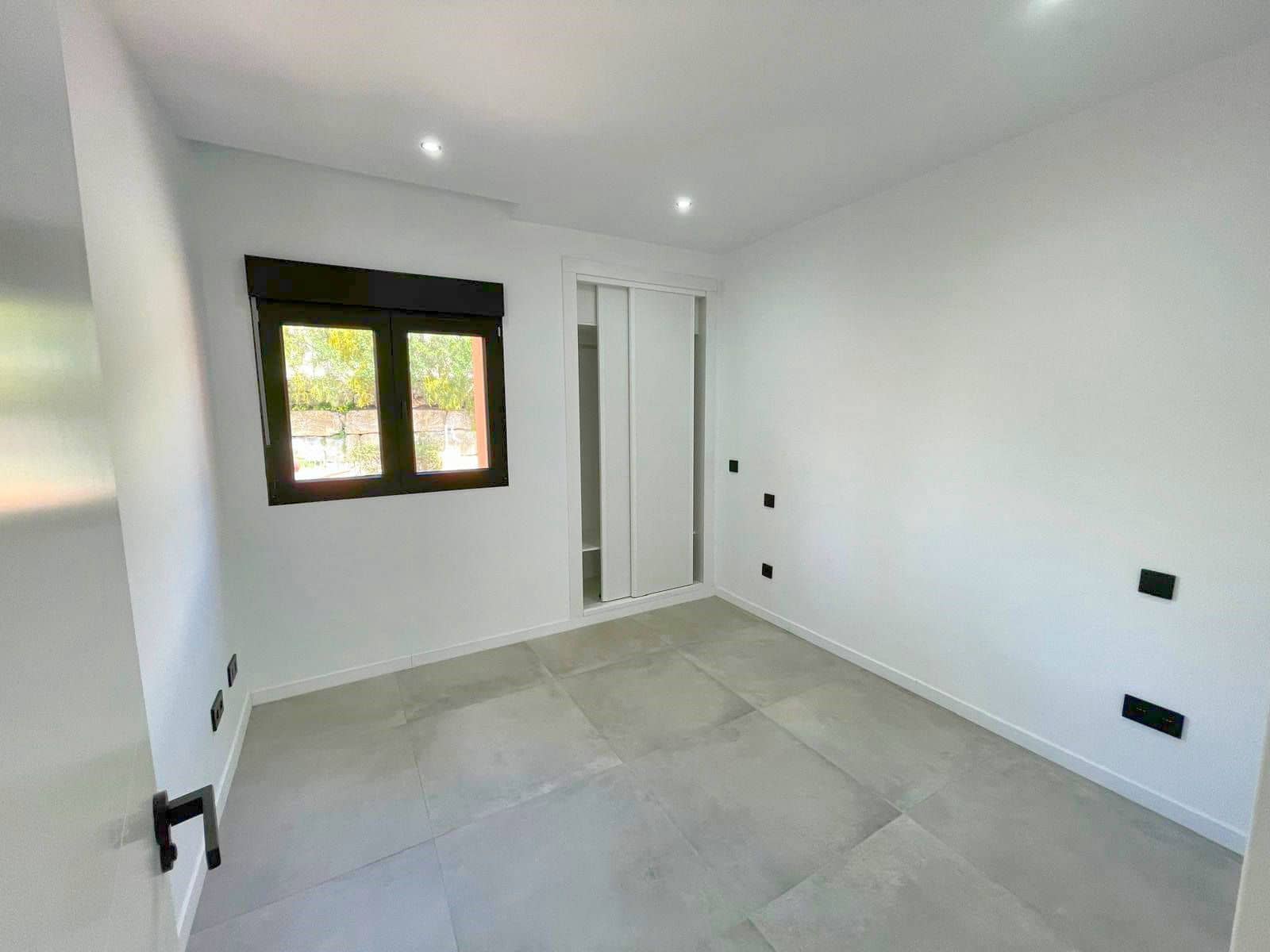 3 soveværelse Byhus til salg i Benahavis - € 600.000 (Ref: 9738745)