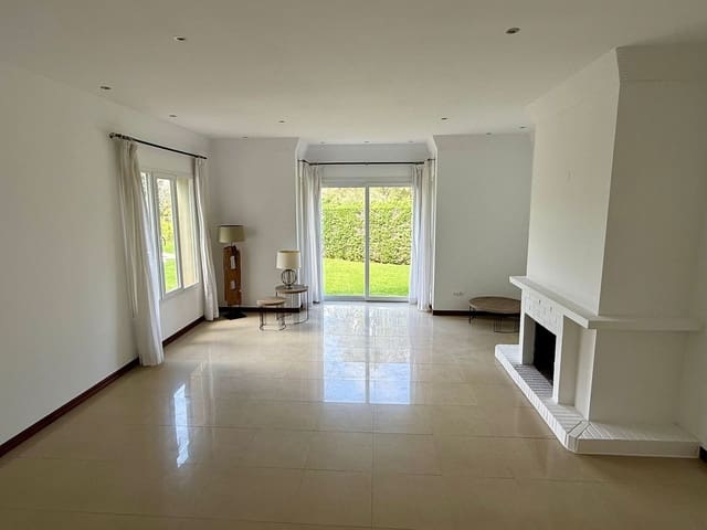 6 chambre Villa/Maison à vendre à Sotogrande Costa, San Roque - 1 550 000 € (Ref: 9738749)