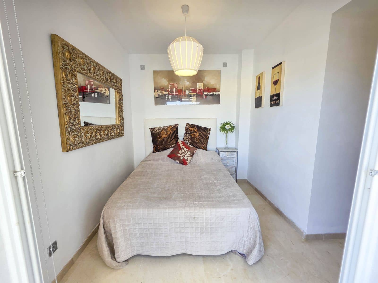 3 bedroom Apartment for sale in La Duquesa / Puerto de la Duquesa - € 375,000 (Ref: 9738754)