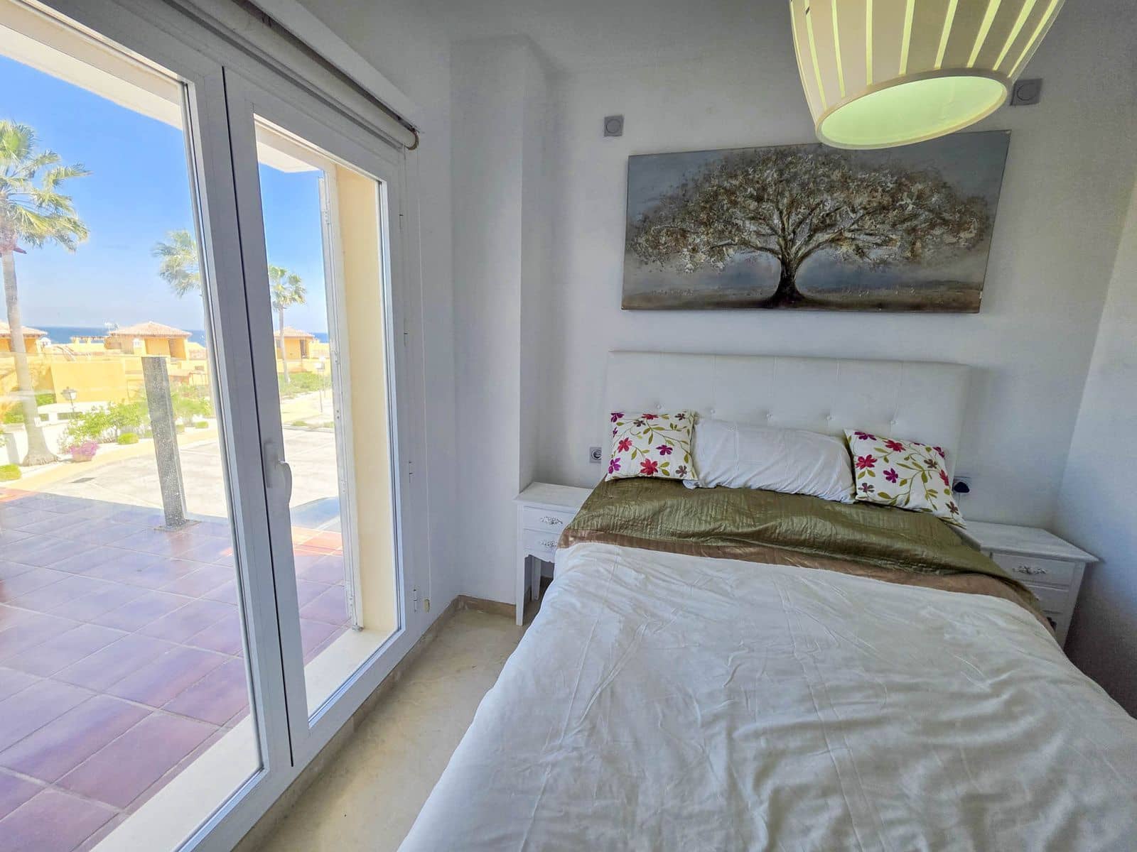 3 bedroom Apartment for sale in La Duquesa / Puerto de la Duquesa - € 375,000 (Ref: 9738754)