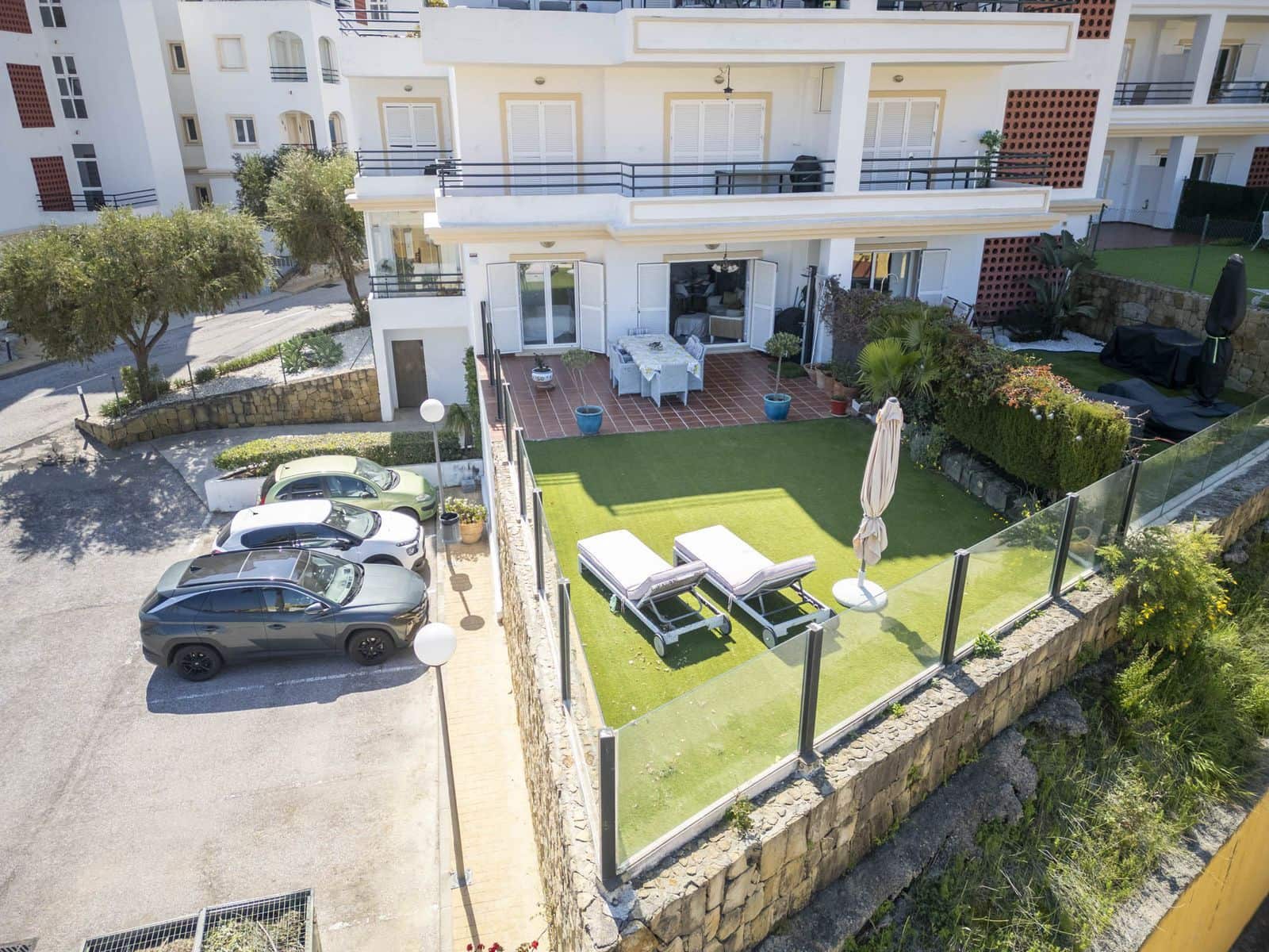 3 bedroom Apartment for sale in La Duquesa / Puerto de la Duquesa - € 375,000 (Ref: 9738754)
