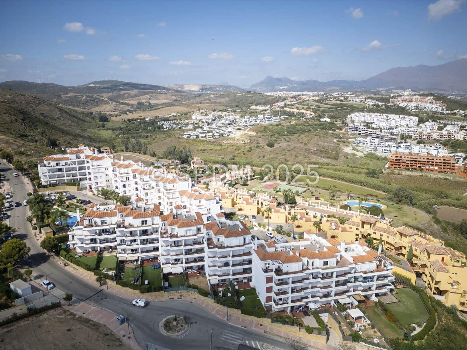 3 bedroom Apartment for sale in La Duquesa / Puerto de la Duquesa - € 375,000 (Ref: 9738754)