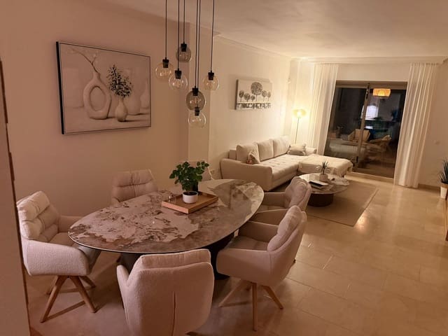 2 sovrum Lägenhet till salu i El Paraiso, Estepona - 650 000 € (Ref: 9738757)