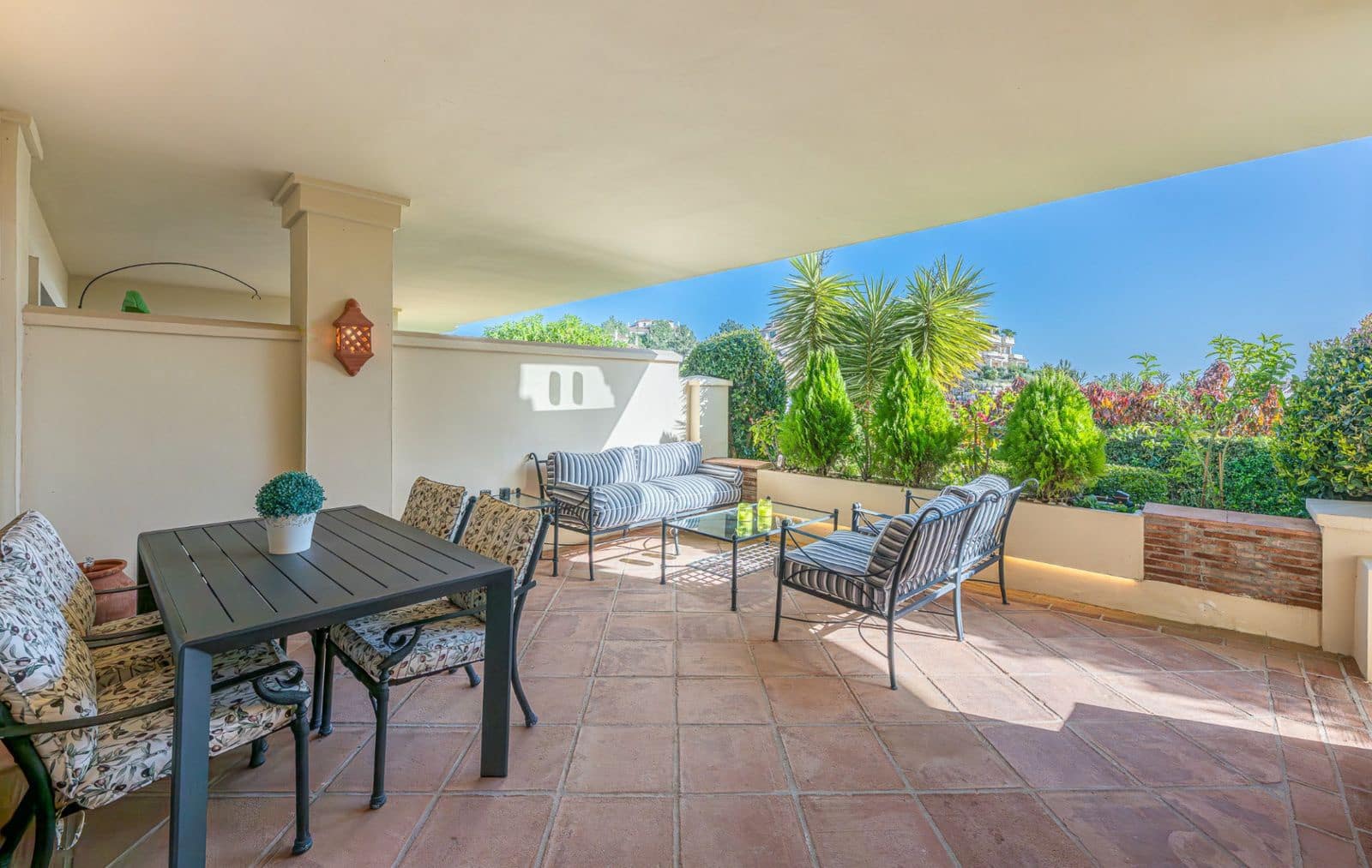2 Zimmer Apartment zu verkaufen in Benahavis - 1.295.000 € (Ref: 9738758)