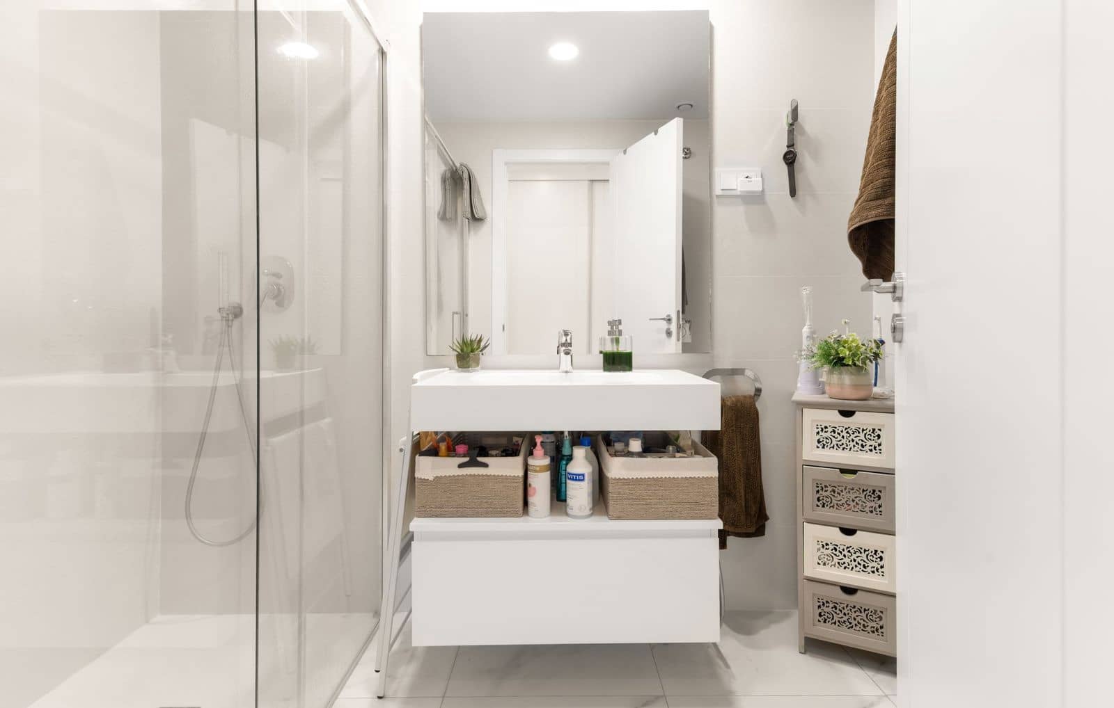 Apartamento de 2 habitaciones en Estepona en venta - 595.000 € (Ref: 9738759)