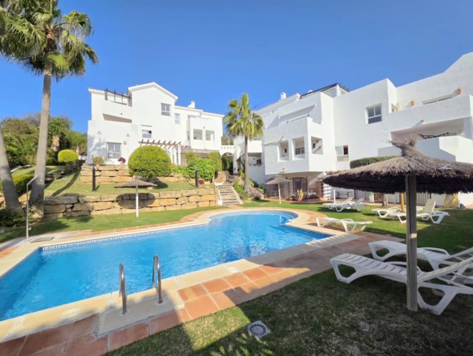 2 chambre Appartement à vendre à La Duquesa / Puerto de la Duquesa - 279 000 € (Ref: 9738760)