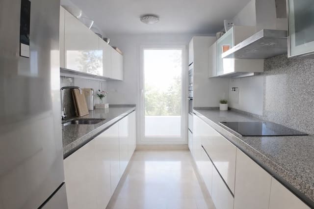 2 chambre Appartement à vendre à Nueva Andalucia, Marbella - 595 000 € (Ref: 9738762)