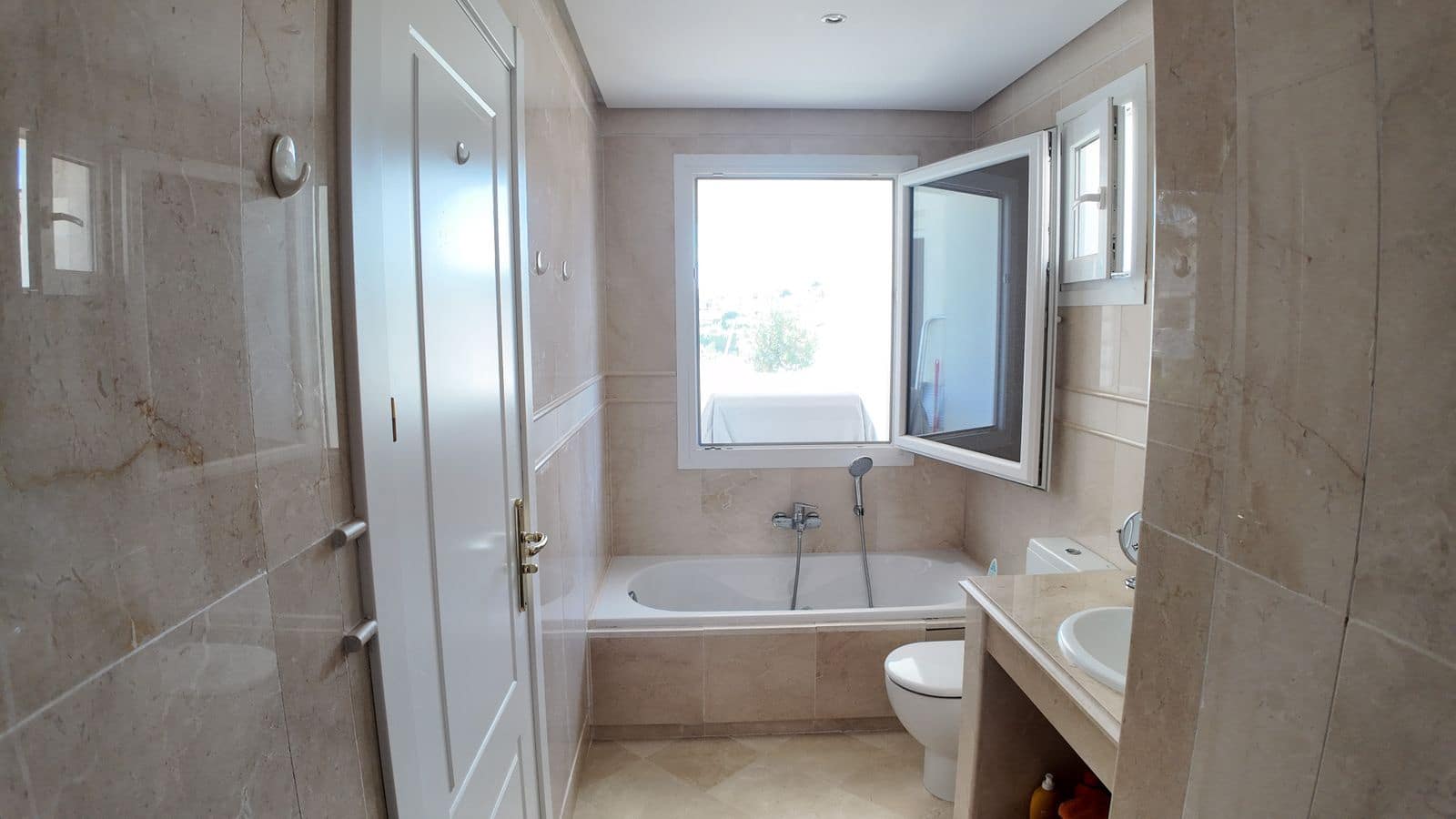 2 chambre Appartement à vendre à Nueva Andalucia - 595 000 € (Ref: 9738762)