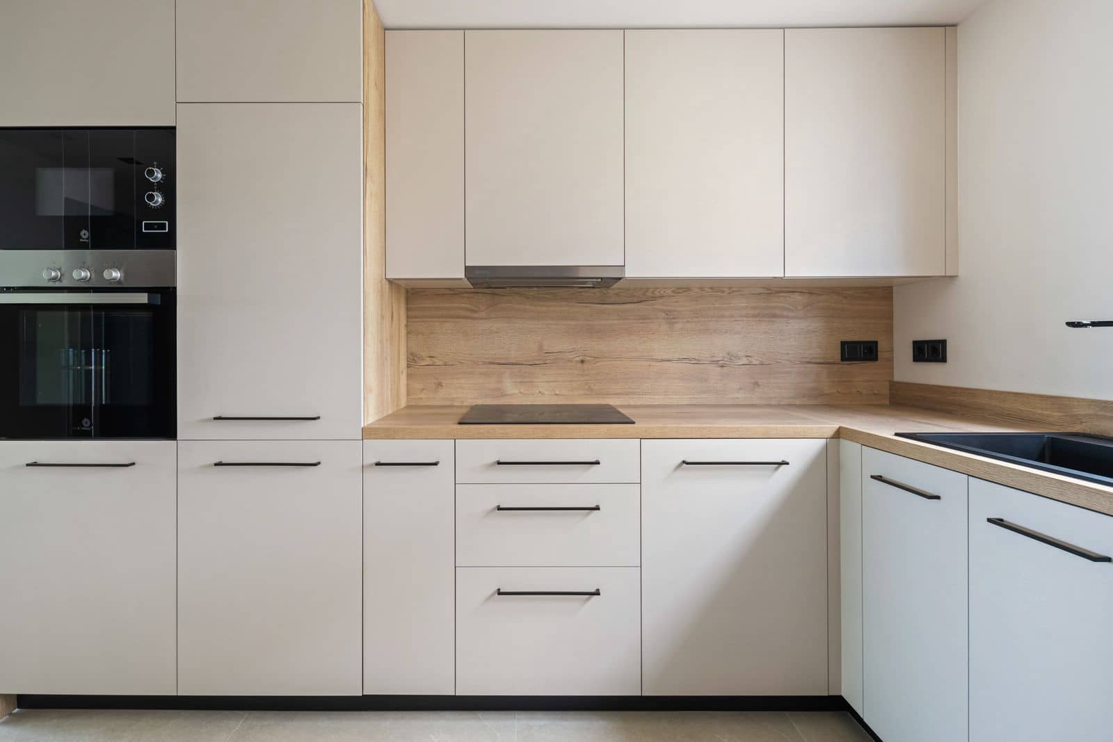 2 bedroom Apartment for sale in Nueva Andalucia - € 850,000 (Ref: 9738765)