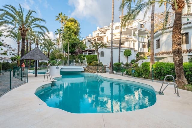 2 sovrum Takvåning till salu i Elviria, Marbella - 599 990 € (Ref: 9738769)