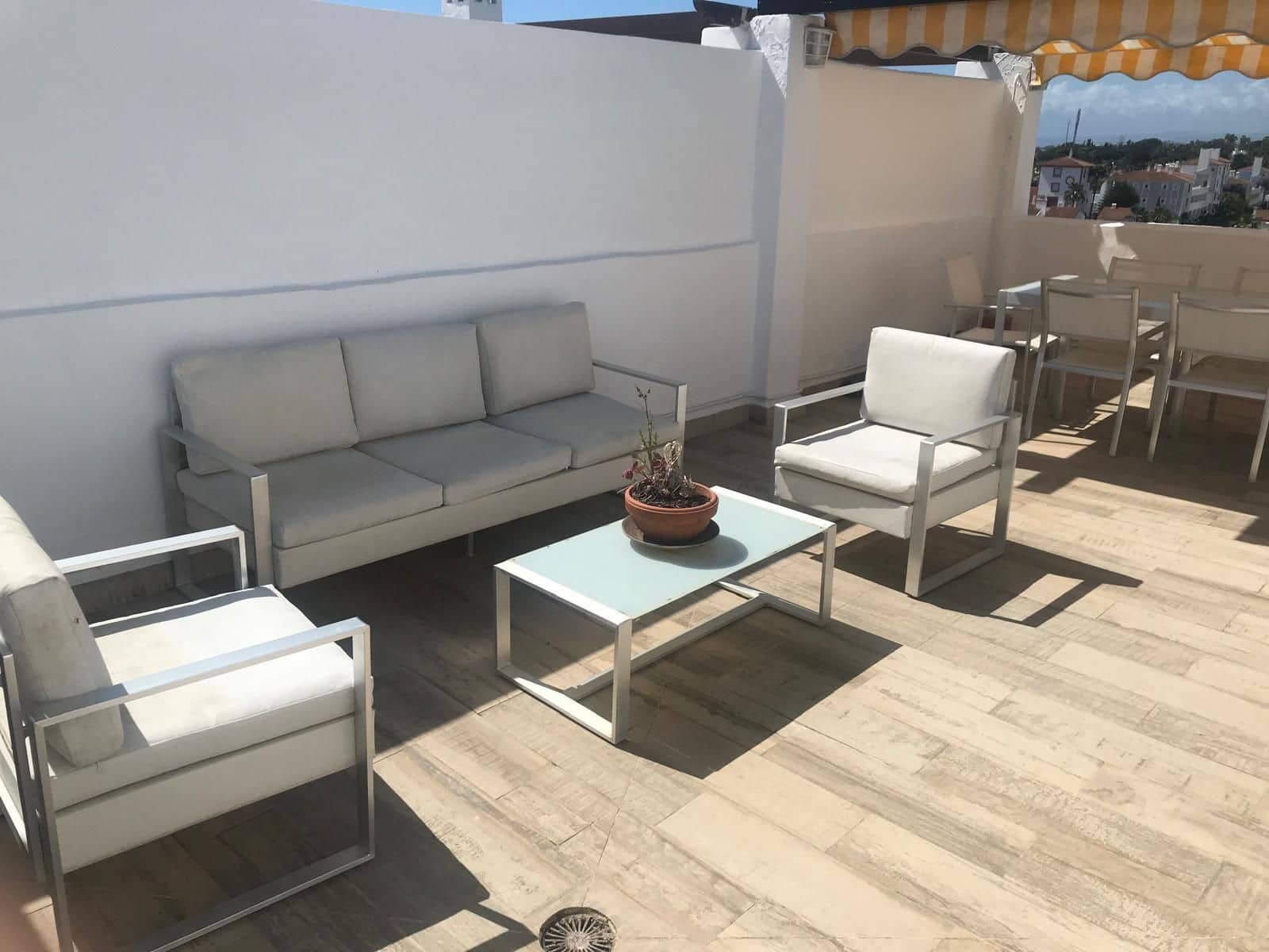 2 soveværelse Penthouse til salg i New Golden Mile - € 349.999 (Ref: 9738770)