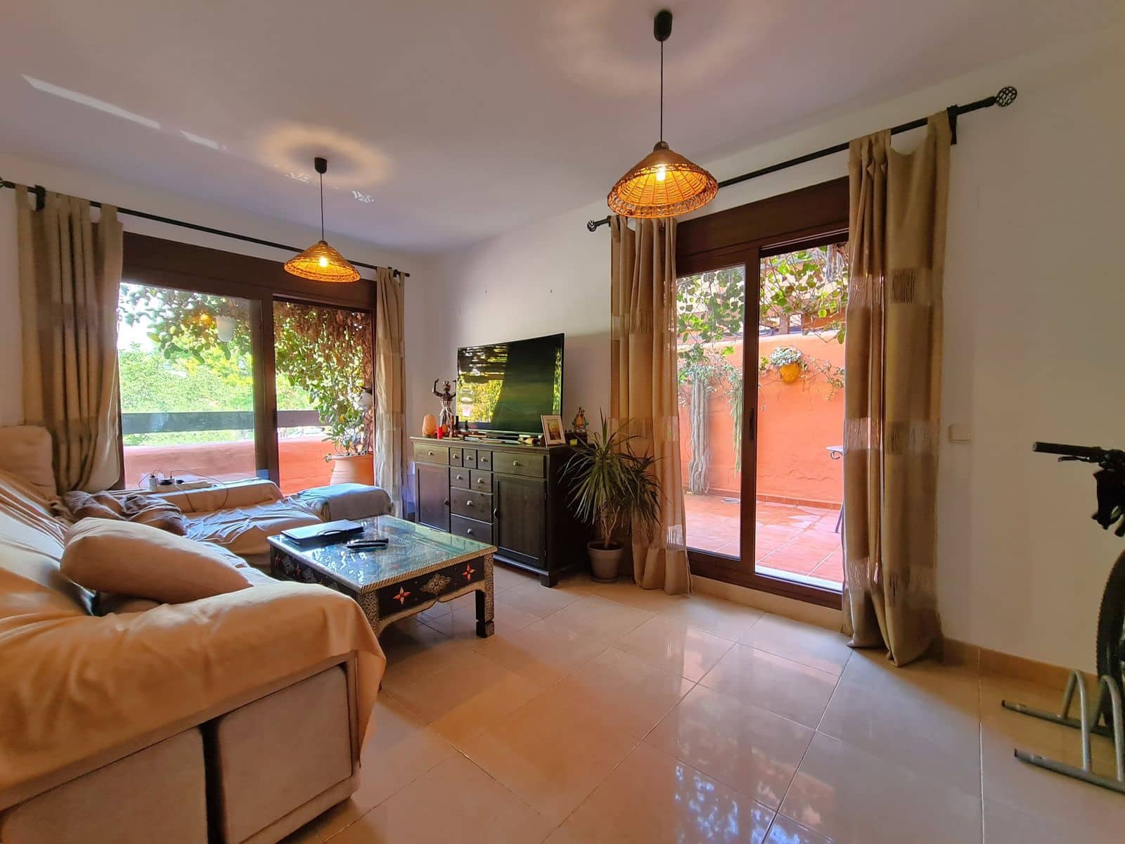 1 sypialnia Apartament na sprzedaż w Estepona - 363 500 € (Ref: 9738771)