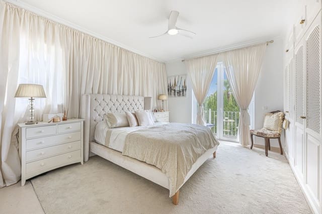 4 quarto Moradia para venda em Sotogrande Costa, San Roque - 950 000 € (Ref: 9738776)