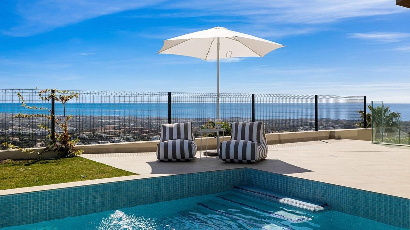 4 soveværelse Villa til salg i Benahavis - € 1.750.000 (Ref: 9738779)