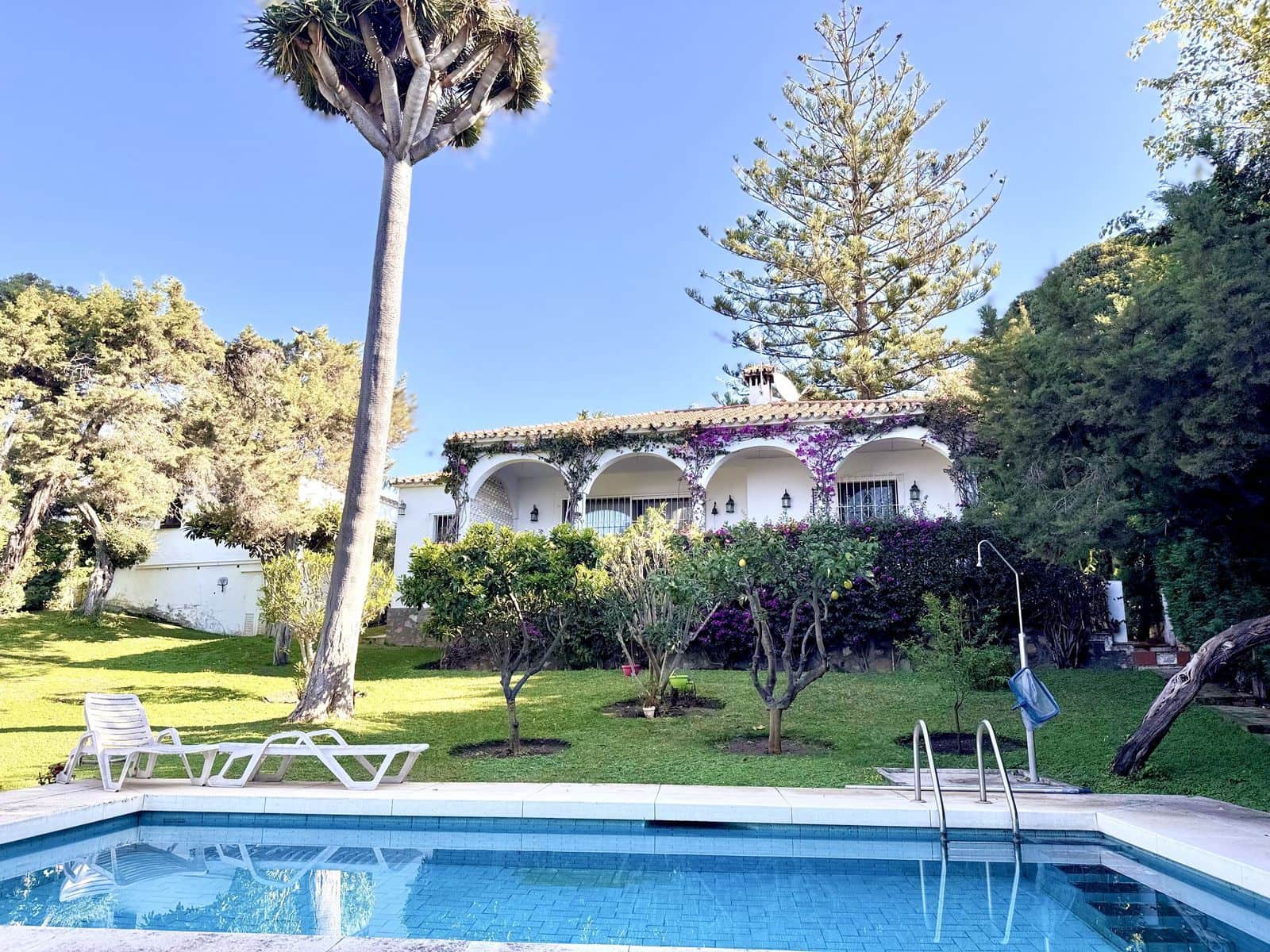 Building Plot for sale in Marbesa - € 1,760,000 (Ref: 9738780)