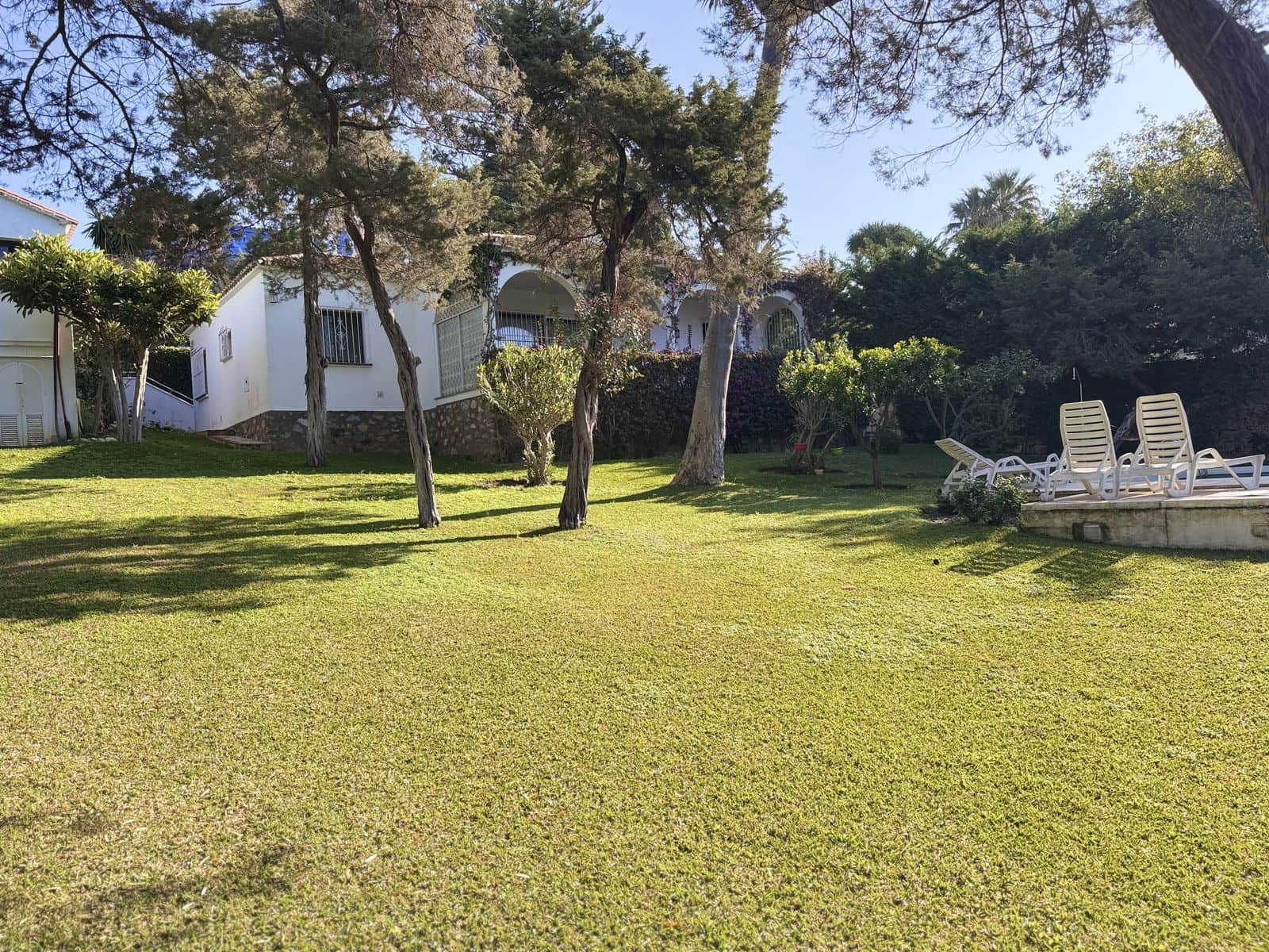 Building Plot for sale in Marbesa - € 1,760,000 (Ref: 9738780)