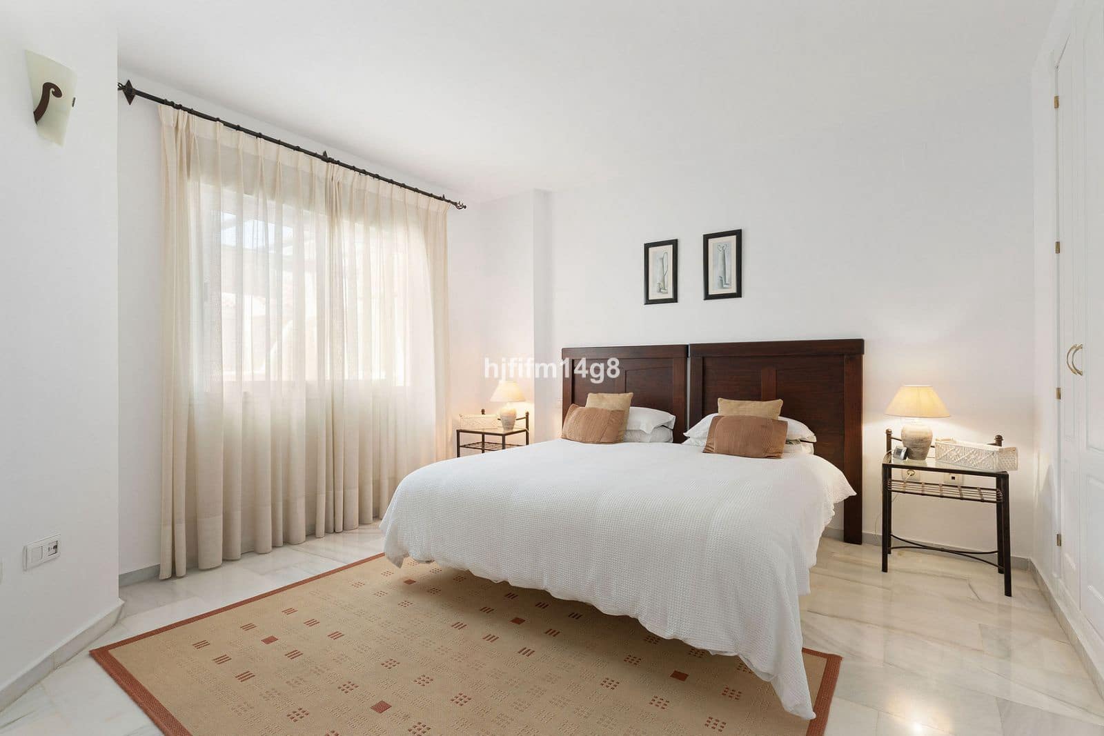 1 bedroom Penthouse for sale in Nueva Andalucia - € 415,000 (Ref: 9738781)