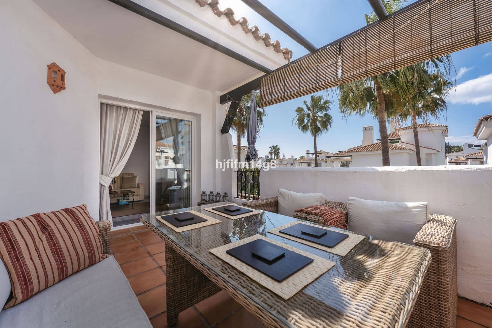 1 bedroom Penthouse for sale in Nueva Andalucia - € 415,000 (Ref: 9738781)