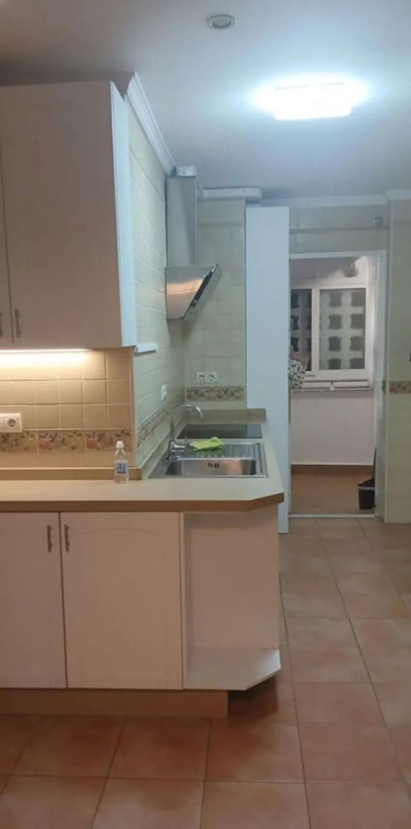 Apartamento de 3 habitaciones en Estepona en venta - 360.000 € (Ref: 9738798)