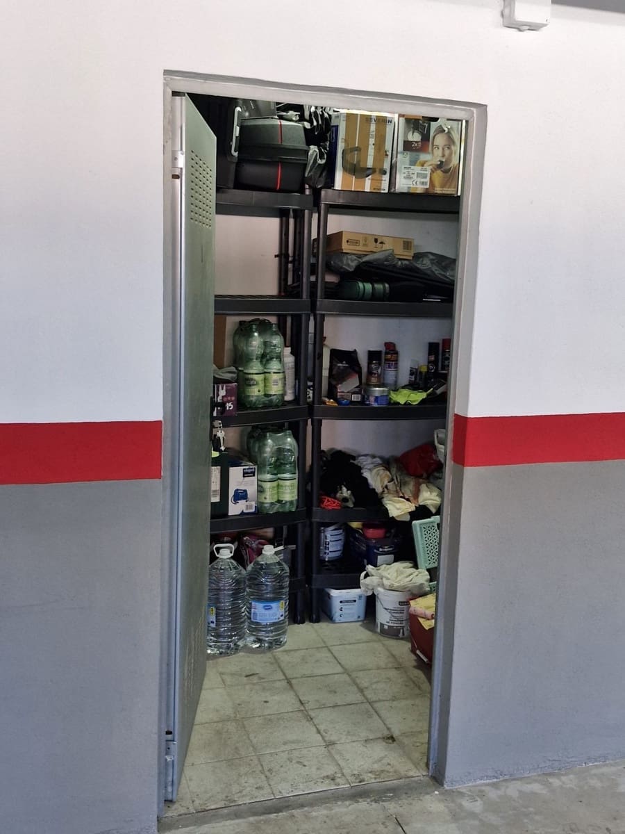 2 bedroom Apartment for sale in Calahonda - € 439,000 (Ref: 9738800)