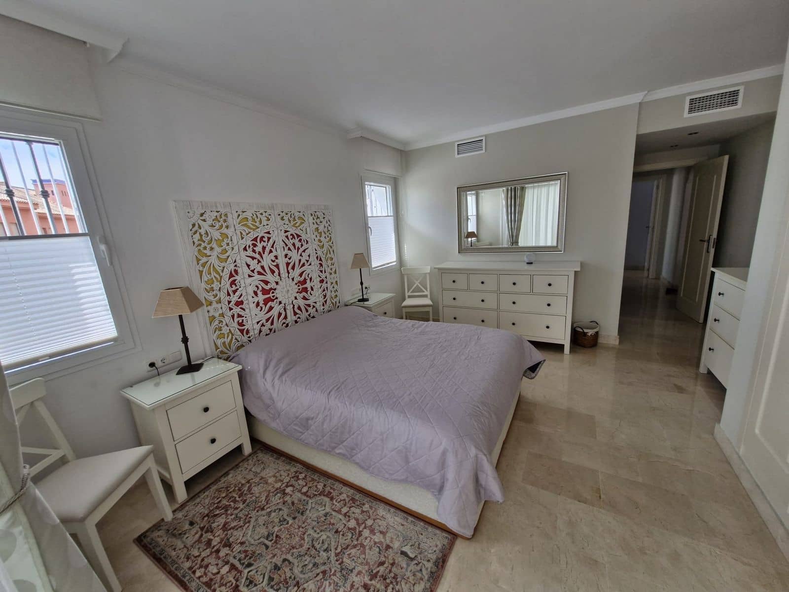 2 bedroom Apartment for sale in Calahonda - € 439,000 (Ref: 9738800)