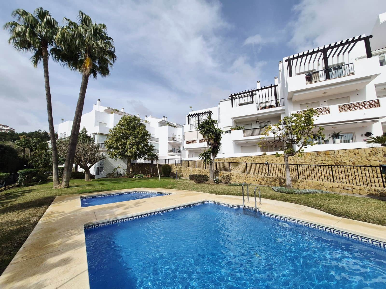 3 bedroom Penthouse for sale in Riviera del Sol - € 450,000 (Ref: 9738801)
