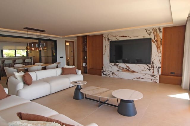 3 chambre Appartement à vendre à Nueva Andalucia, Marbella - 1 650 000 € (Ref: 9738804)