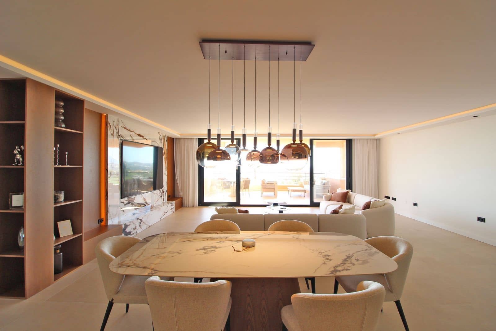 3 bedroom Apartment for sale in Nueva Andalucia - € 1,650,000 (Ref: 9738804)