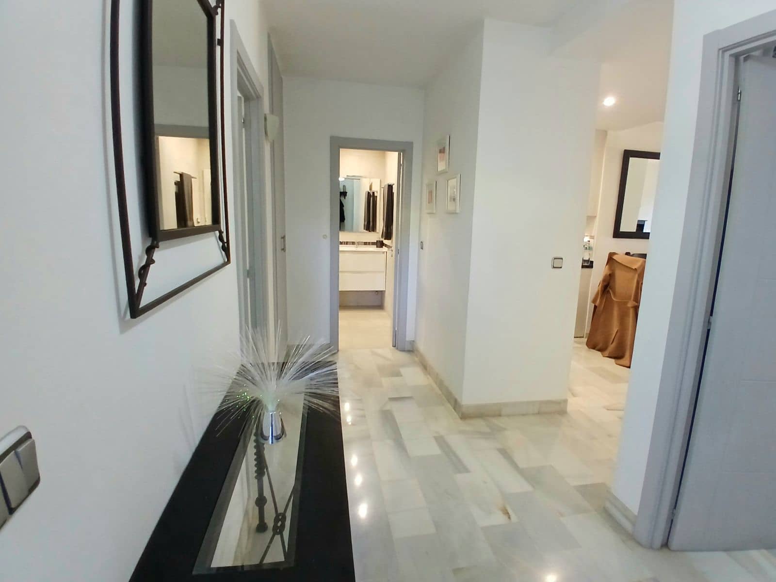 3 bedroom Apartment for sale in Calahonda - € 495,000 (Ref: 9738805)