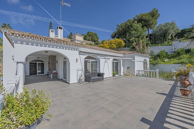 4 quarto Moradia para venda em El Paraiso, Estepona - 1 700 000 € (Ref: 9738807)