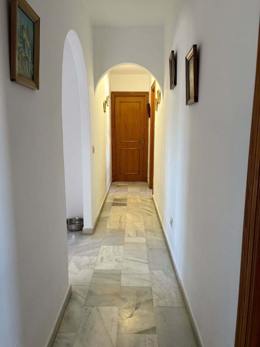 5 soveværelse Byhus til salg i Estepona - € 875.000 (Ref: 9738808)