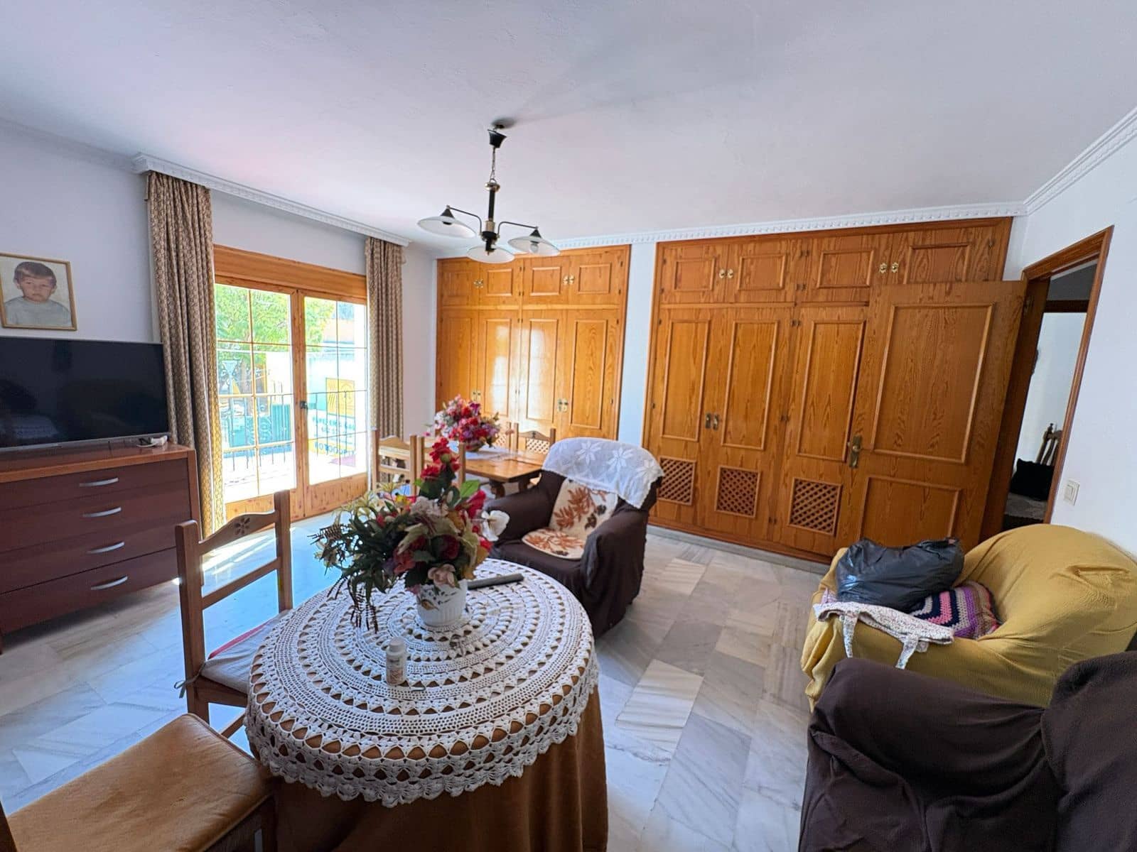 5 soveværelse Byhus til salg i Estepona - € 875.000 (Ref: 9738808)