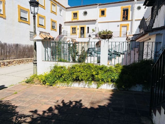 5 soveværelse Byhus til salg i Estepona - € 875.000 (Ref: 9738808)