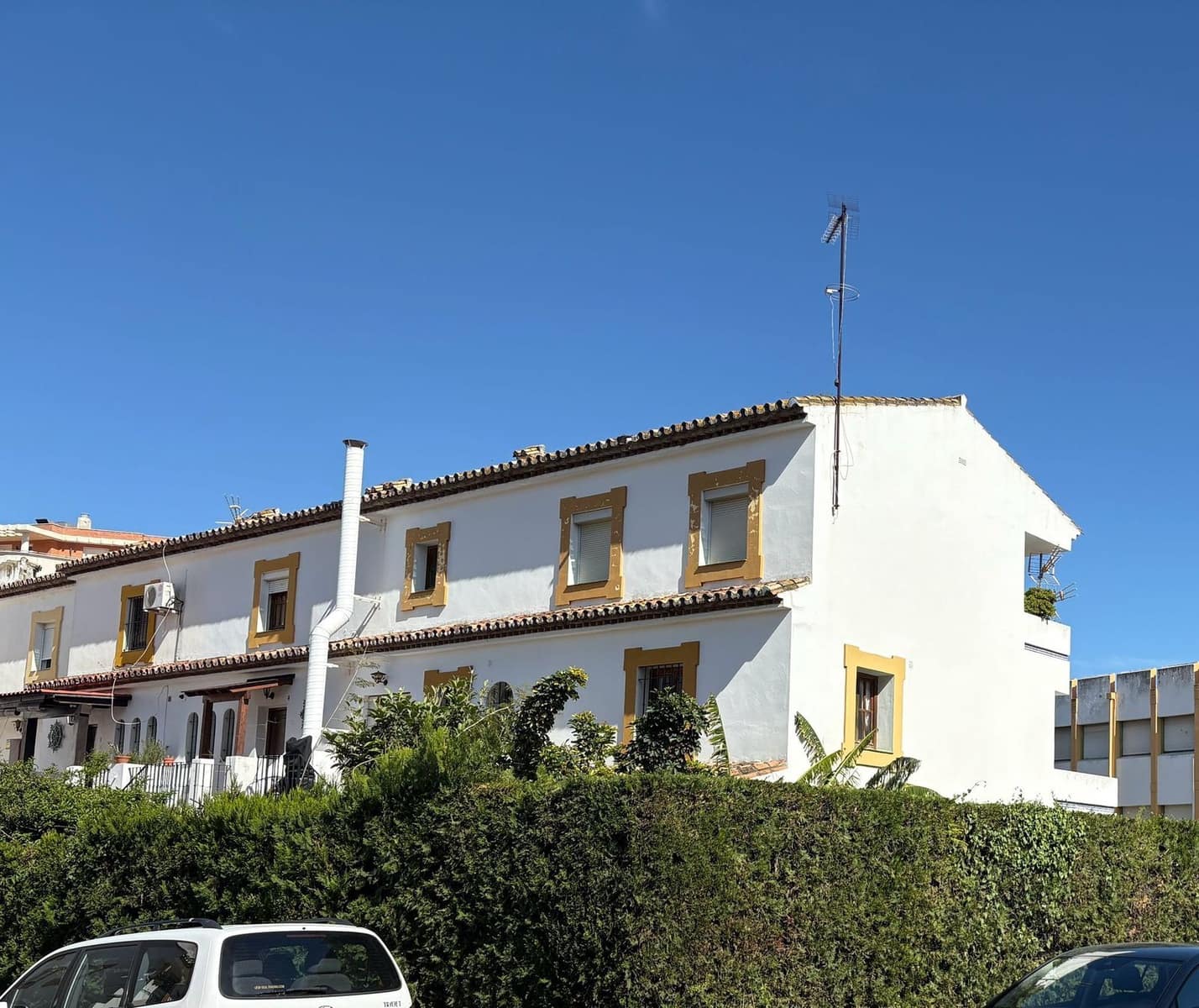 5 soveværelse Byhus til salg i Estepona - € 875.000 (Ref: 9738808)