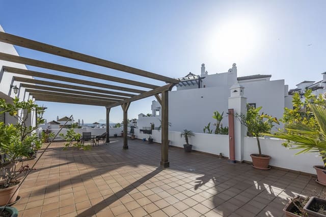 2 bedroom Apartment for sale in La Alcaidesa - € 458,000 (Ref: 9738812)