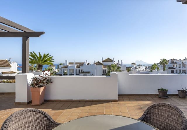 2 bedroom Apartment for sale in La Alcaidesa - € 458,000 (Ref: 9738812)