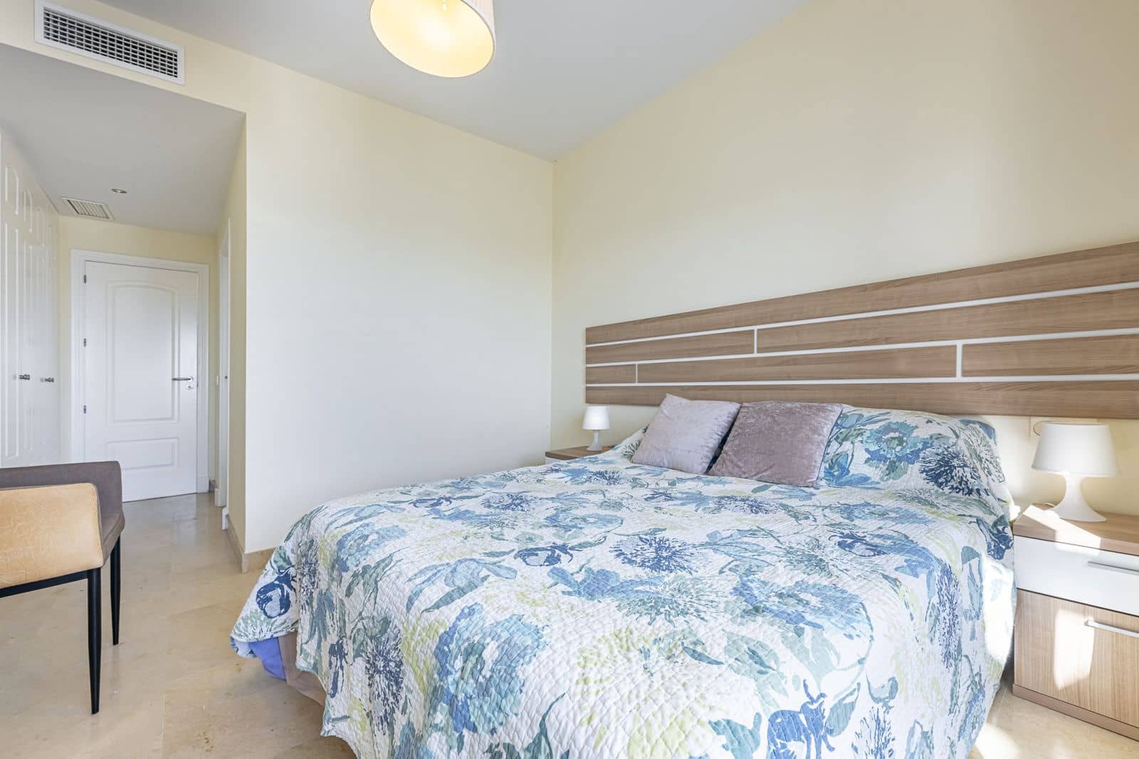 2 bedroom Apartment for sale in La Alcaidesa - € 458,000 (Ref: 9738812)