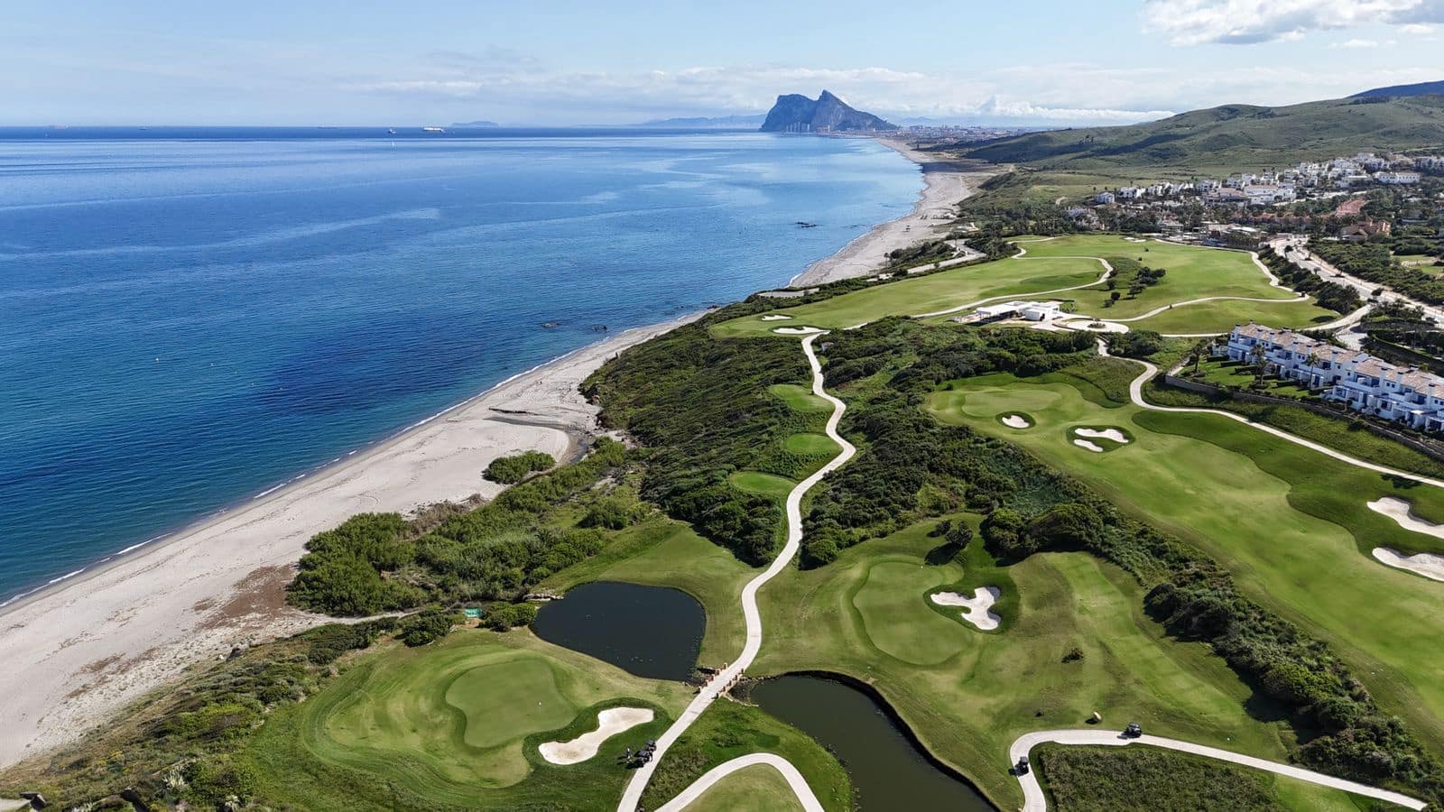 2 bedroom Apartment for sale in La Alcaidesa - € 458,000 (Ref: 9738812)