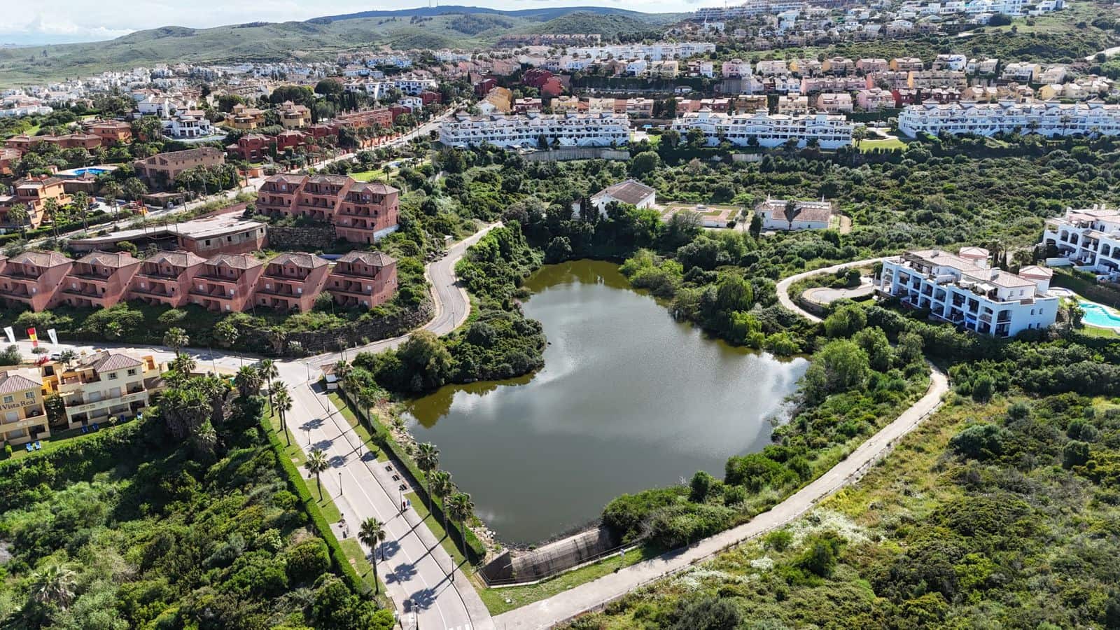 2 bedroom Apartment for sale in La Alcaidesa - € 458,000 (Ref: 9738812)