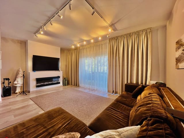 Casa de 3 habitaciones en Atalaya-Isdabe, Estepona en venta - 795.000 € (Ref: 9738814)