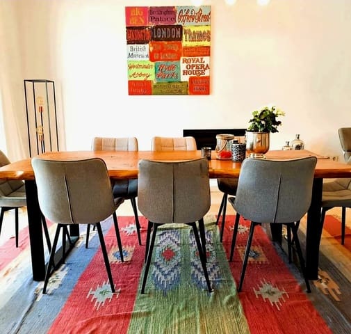 4 Zimmer Villa zu verkaufen in La Duquesa / Puerto de la Duquesa, Manilva - 775.000 € (Ref: 9738815)