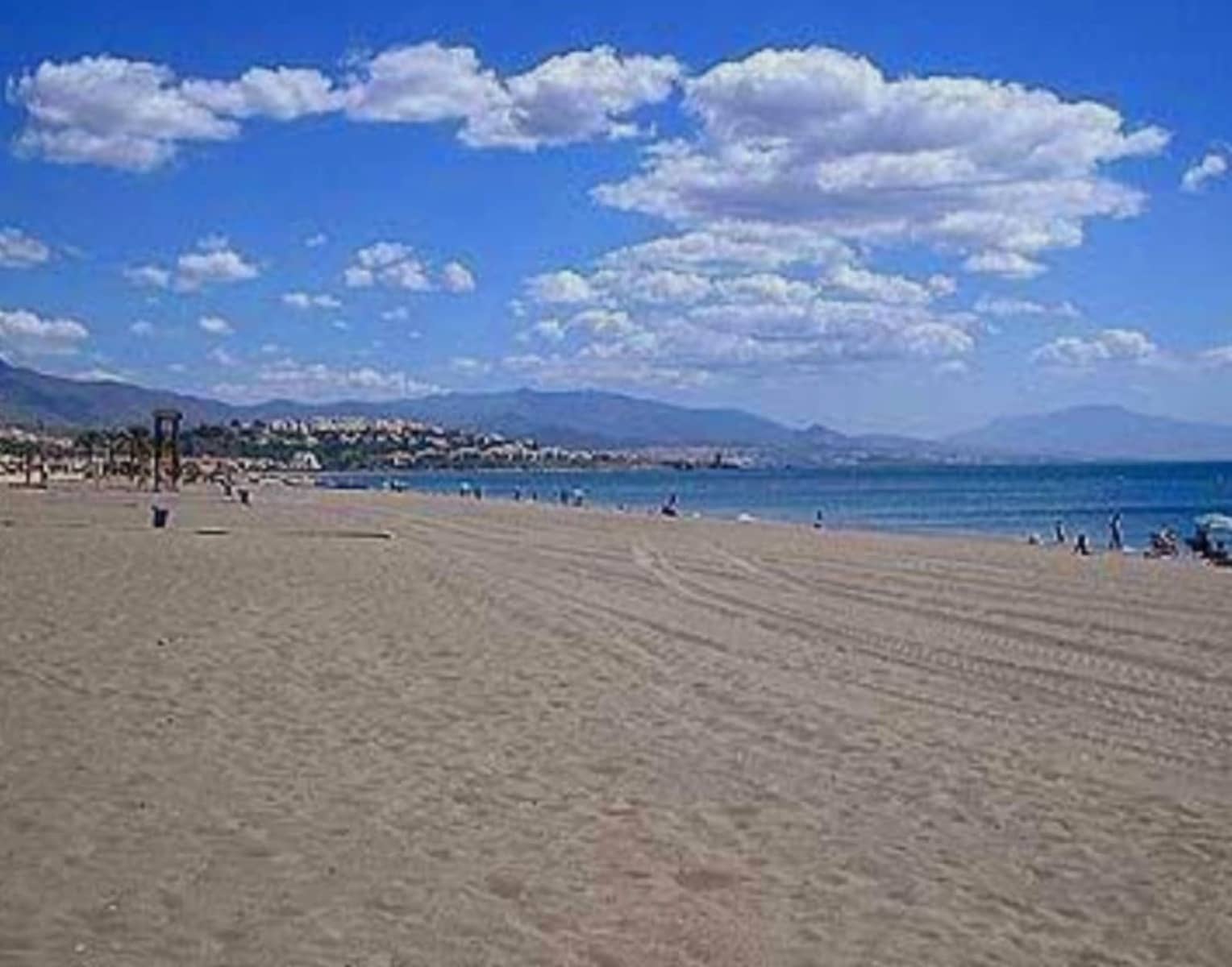 4 Zimmer Villa zu verkaufen in La Duquesa / Puerto de la Duquesa - 775.000 € (Ref: 9738815)